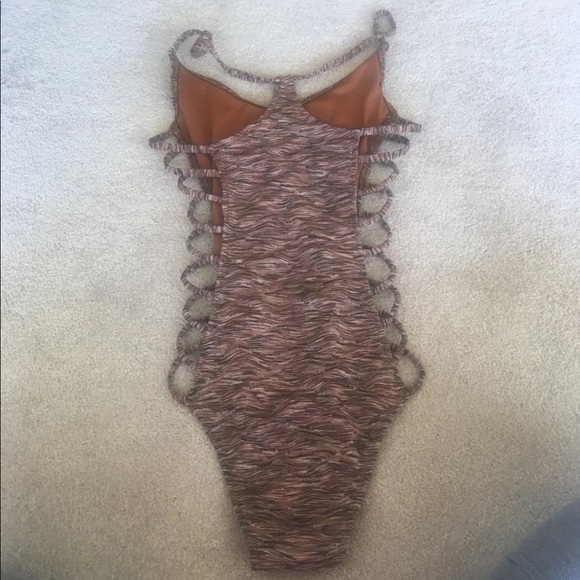 Ale by Alessandra Copper Canyon One piece - Picture 4 of 5